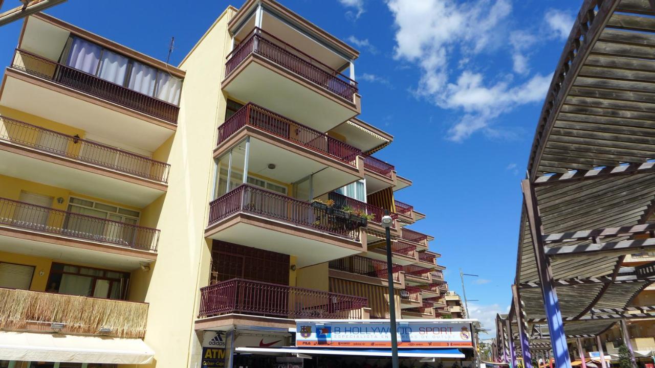 Apartamentos Alfonso I Palmyra 萨洛 外观 照片